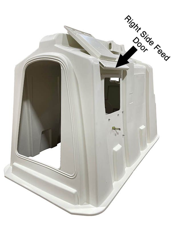 Poly Deluxe SL Hutch featuring right side feed door