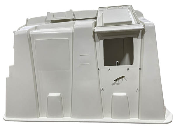 Poly Deluxe SL Hutch featuring stay-open side door